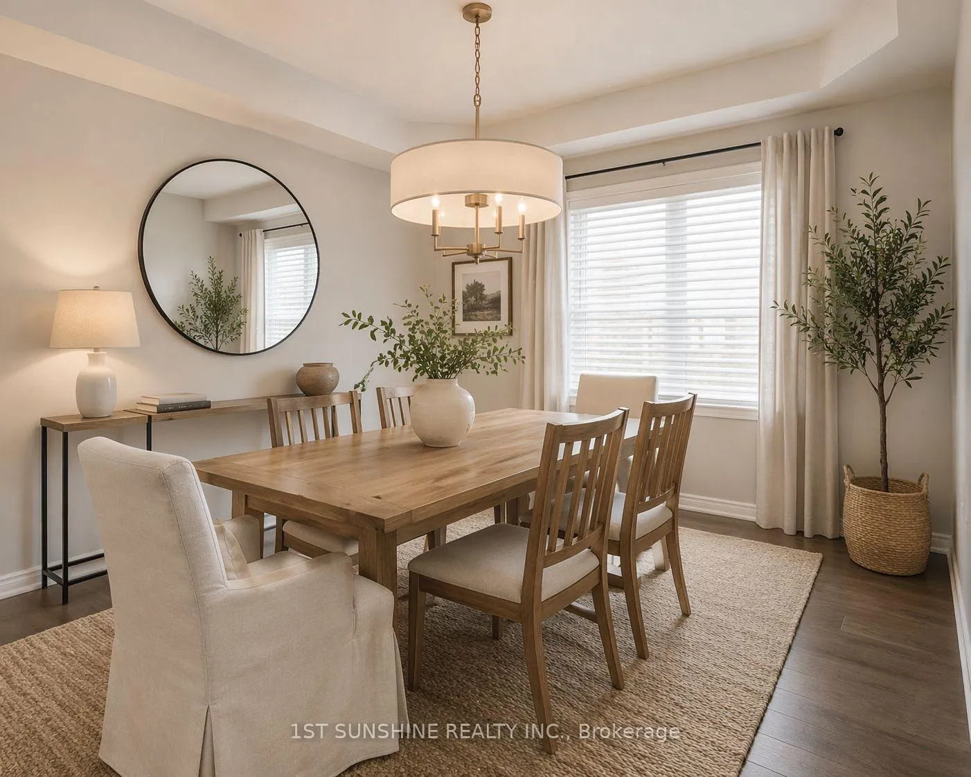 Photo 5 of 270 Moorland Crescent, Hamilton, Meadowlands — HOMEH