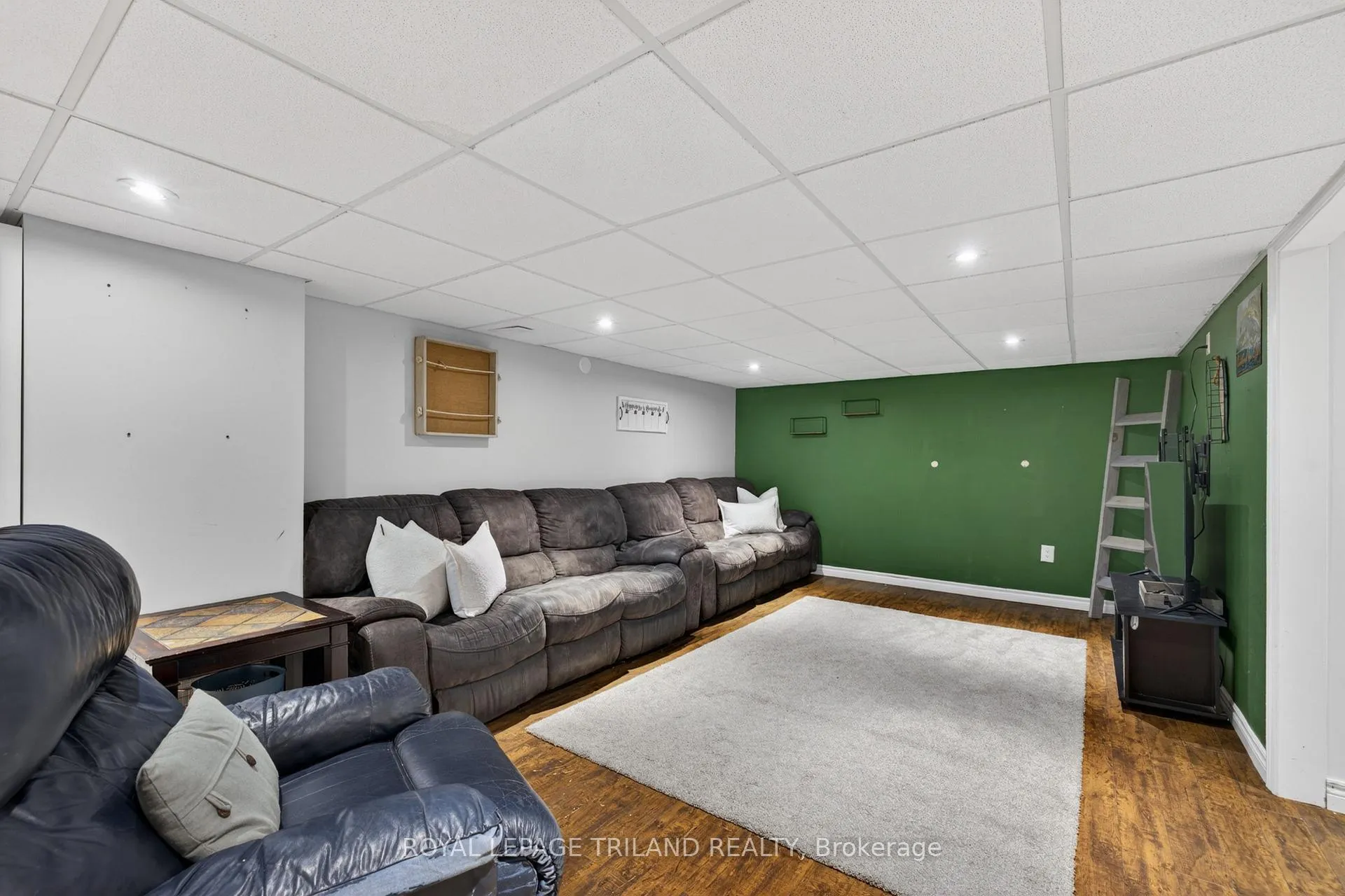 Photo 19 of 24 Farmington Avenue, Aylmer — HOMEH