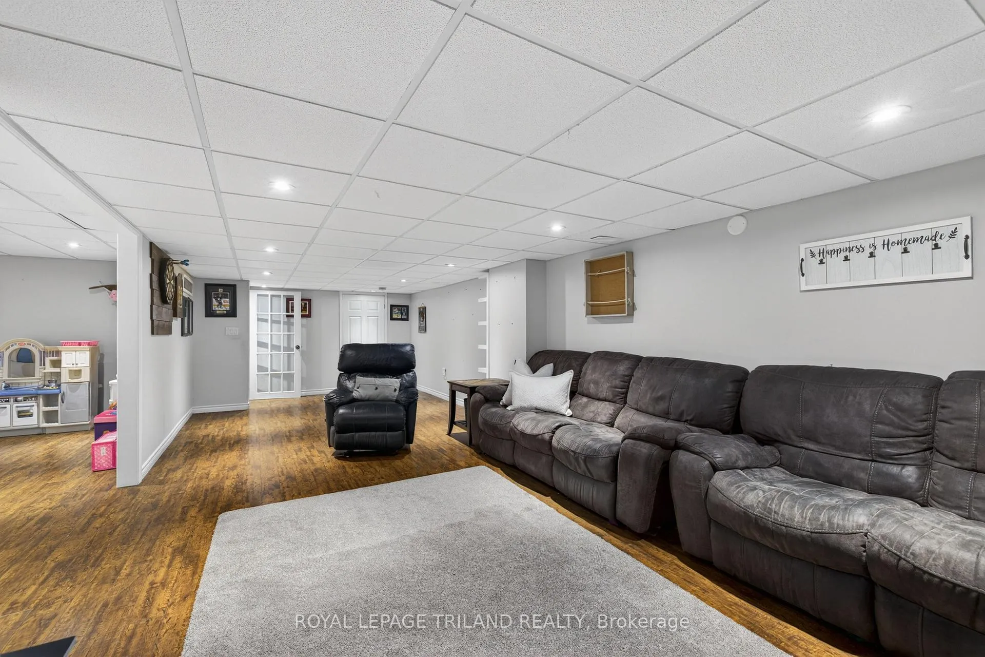 Photo 20 of 24 Farmington Avenue, Aylmer — HOMEH