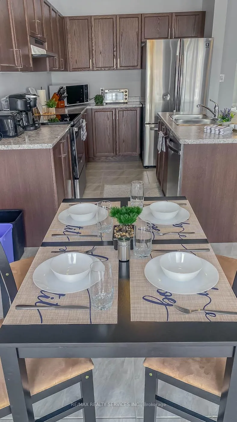 Photo 6 of 6763 Cropp Street E, Niagara Falls, Morrison — HOMEH