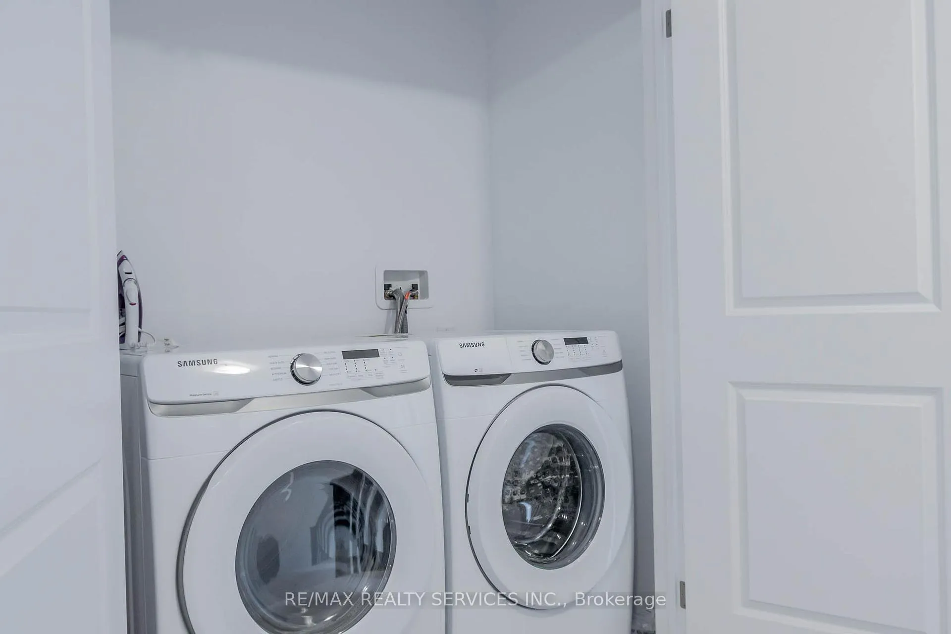 Photo 9 of 6763 Cropp Street E, Niagara Falls, Morrison — HOMEH