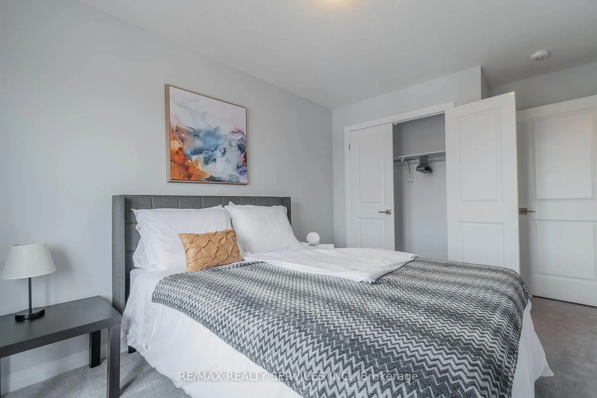 Photo 10 of 6763 Cropp Street E, Niagara Falls, Morrison — HOMEH