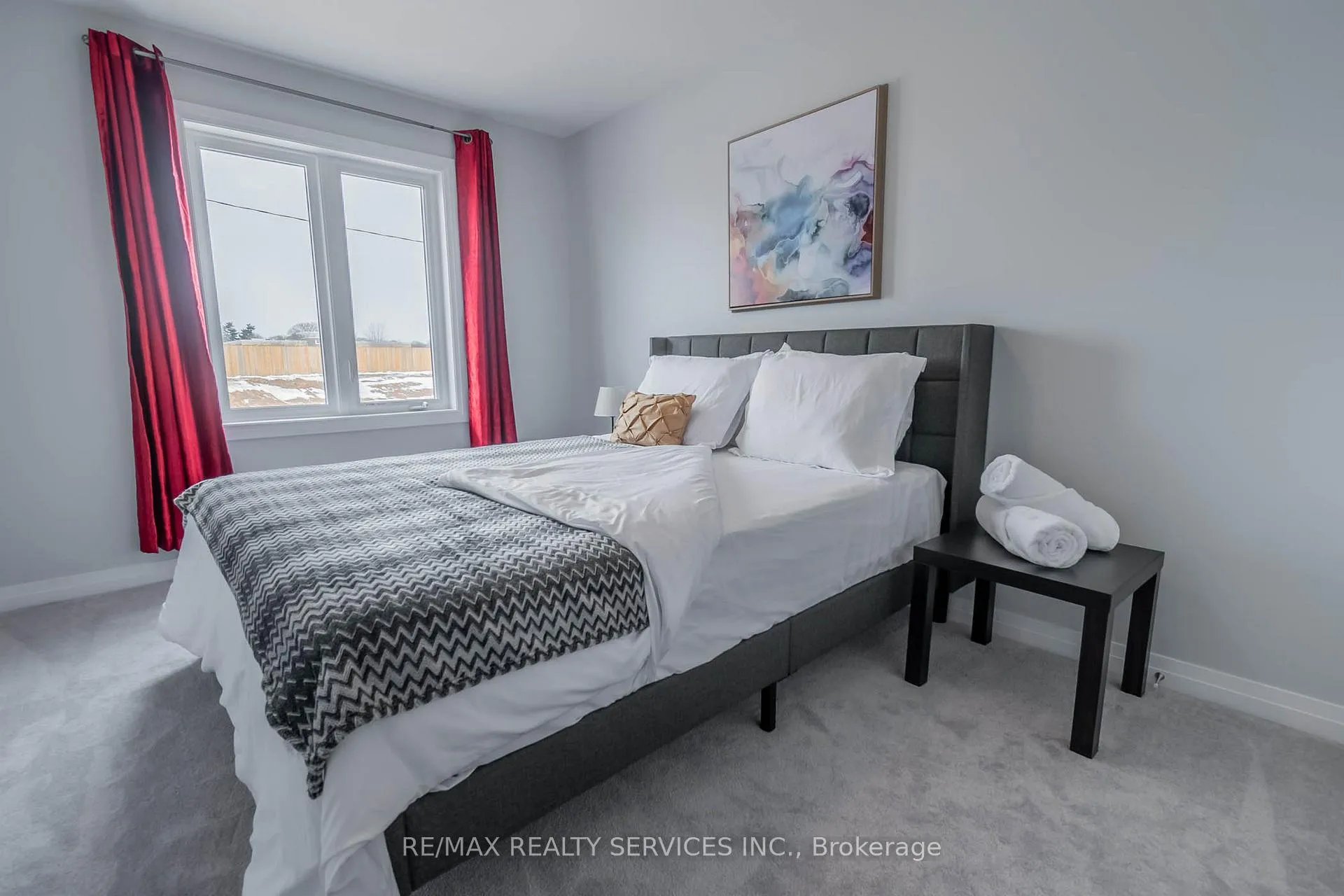 Photo 11 of 6763 Cropp Street E, Niagara Falls, Morrison — HOMEH