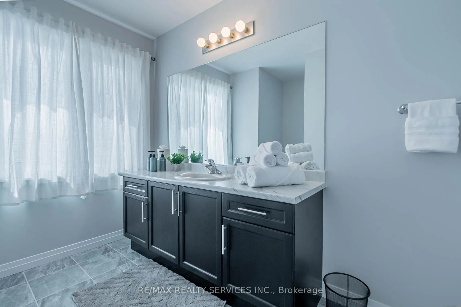 Photo 18 of 6763 Cropp Street E, Niagara Falls, Morrison — HOMEH