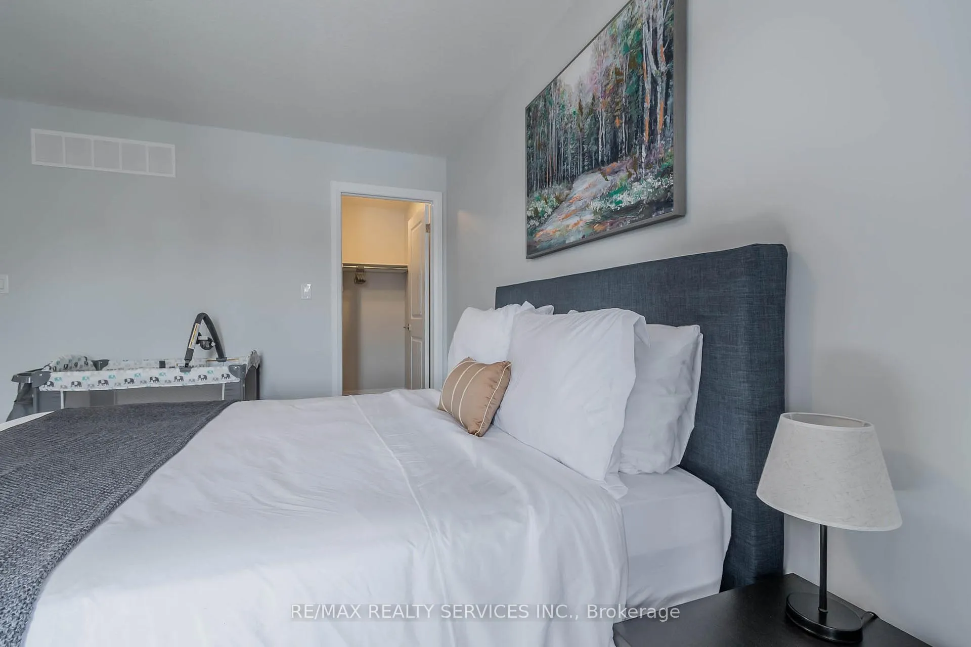 Photo 19 of 6763 Cropp Street E, Niagara Falls, Morrison — HOMEH