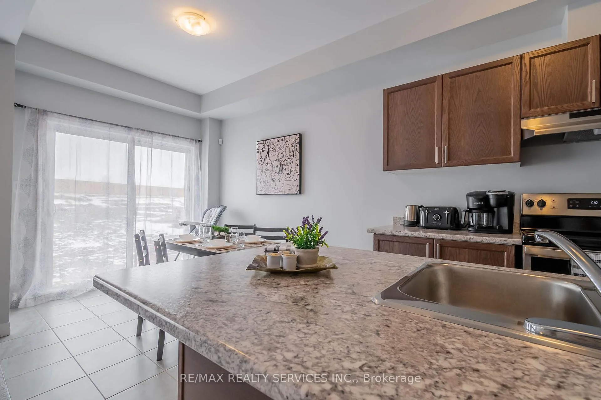 Photo 24 of 6763 Cropp Street E, Niagara Falls, Morrison — HOMEH