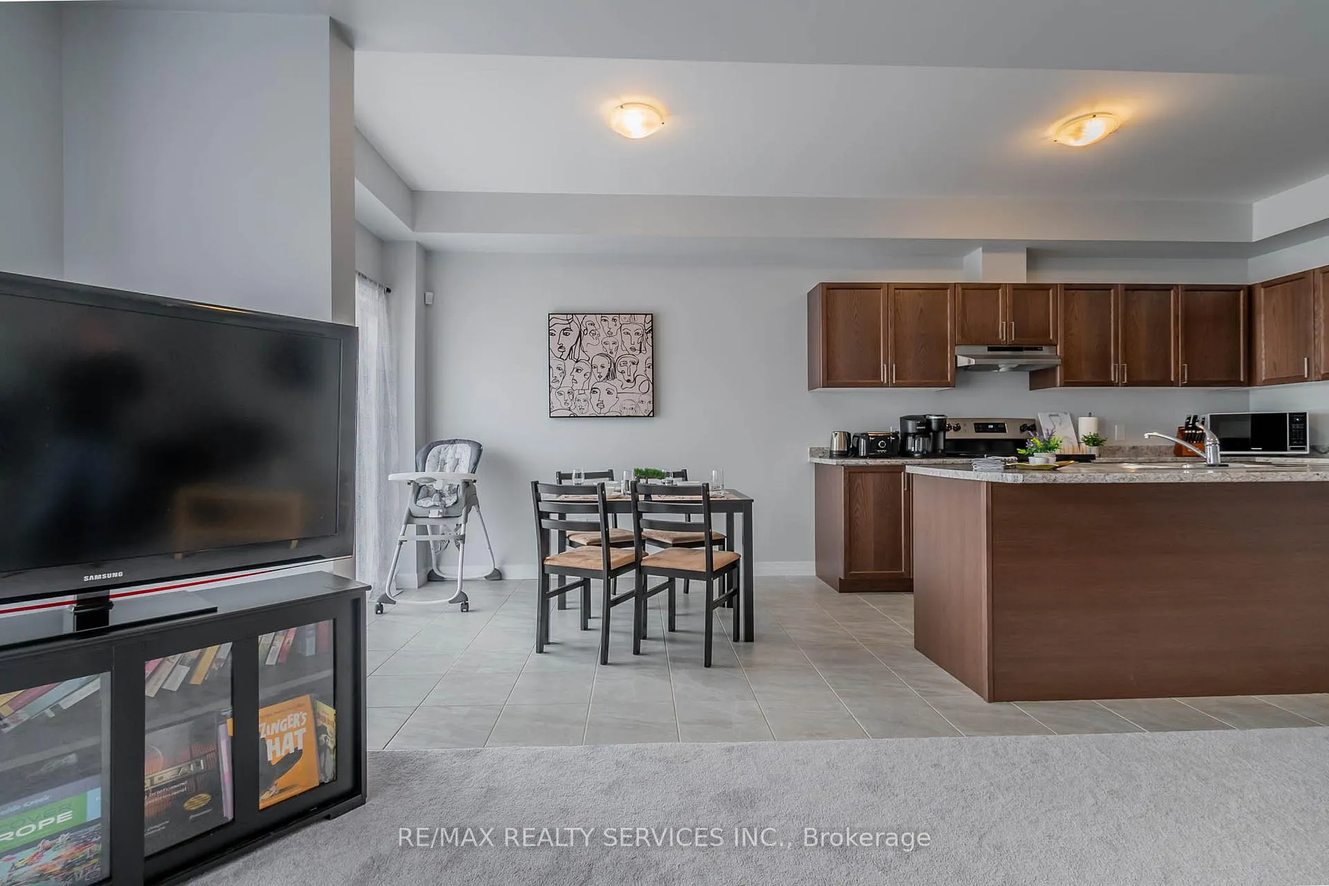 Photo 26 of 6763 Cropp Street E, Niagara Falls, Morrison — HOMEH
