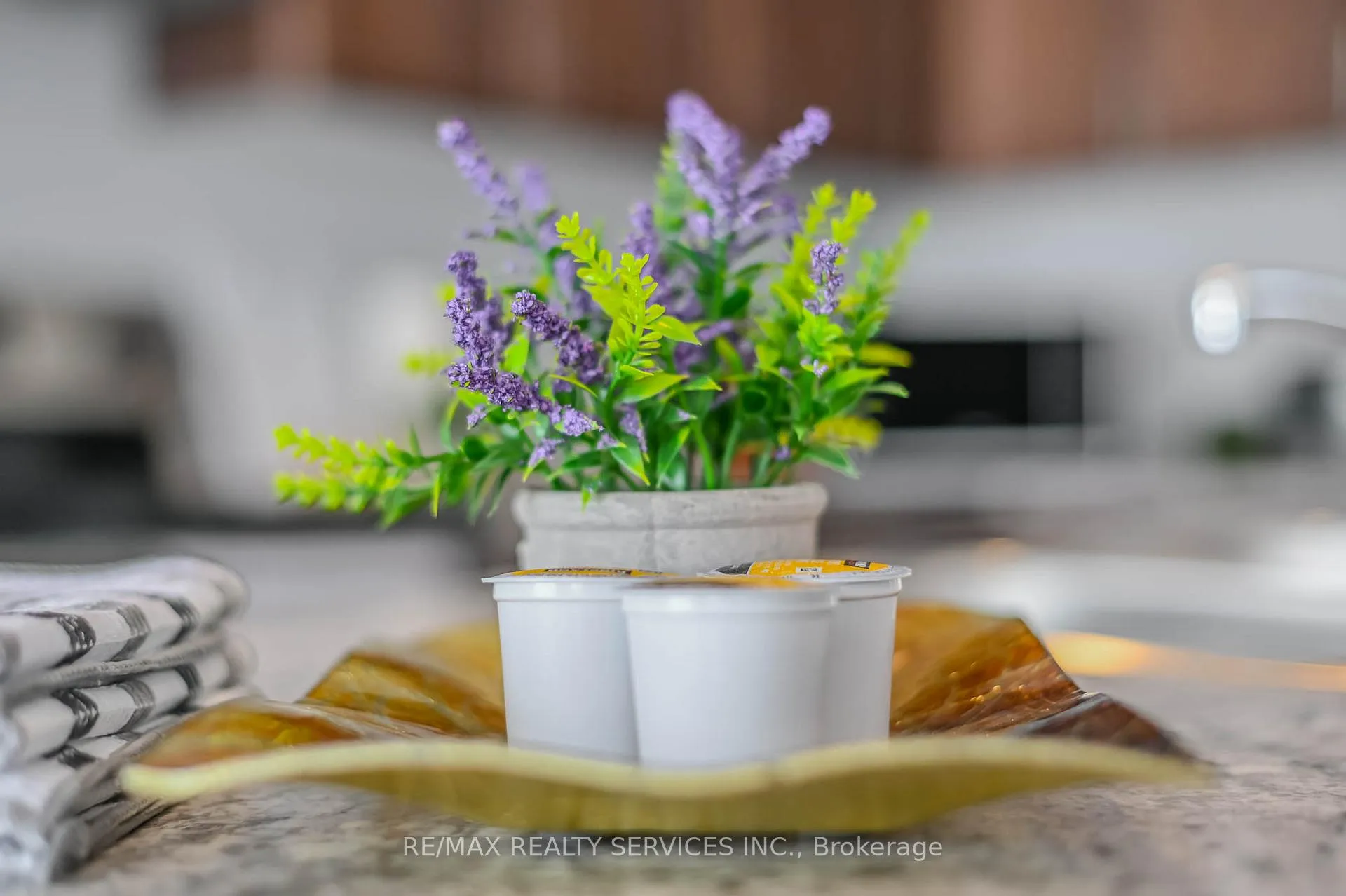 Photo 40 of 6763 Cropp Street E, Niagara Falls, Morrison — HOMEH