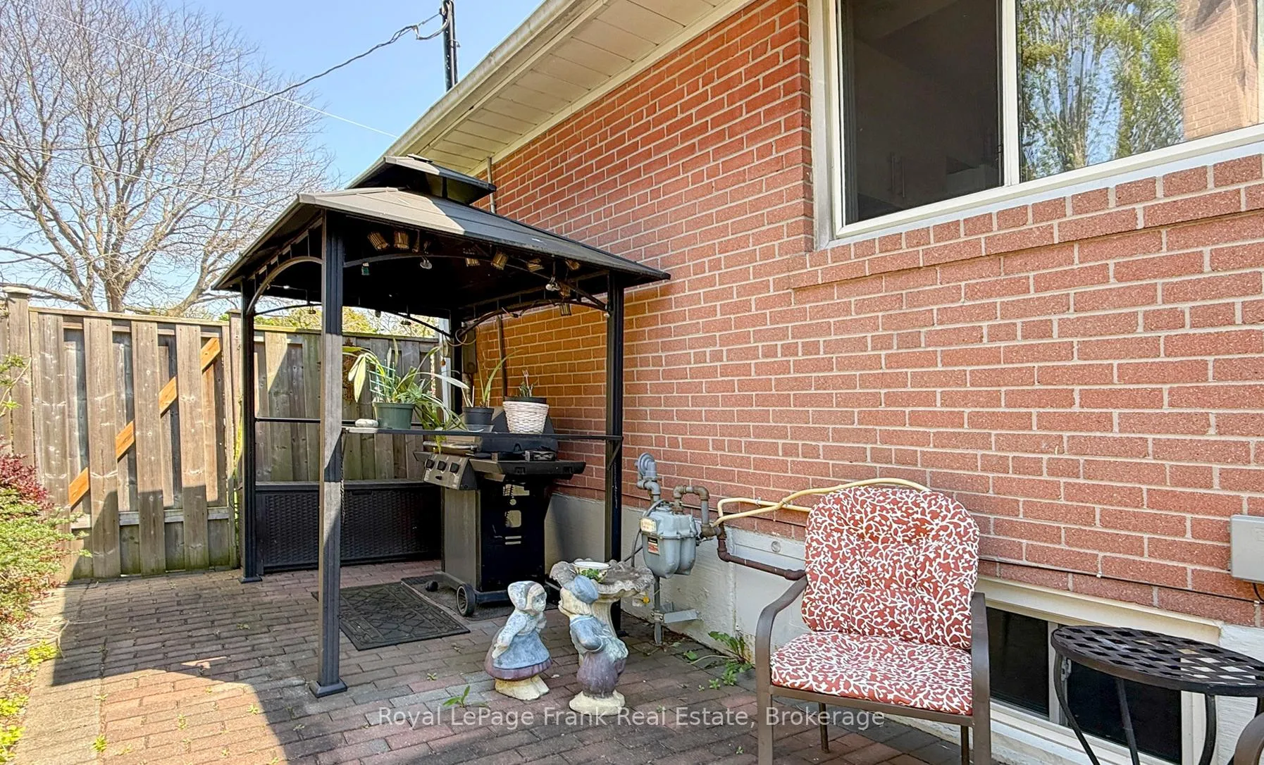 Photo 26 of 336 Viewmount Street, Oshawa, Donevan — HOMEH