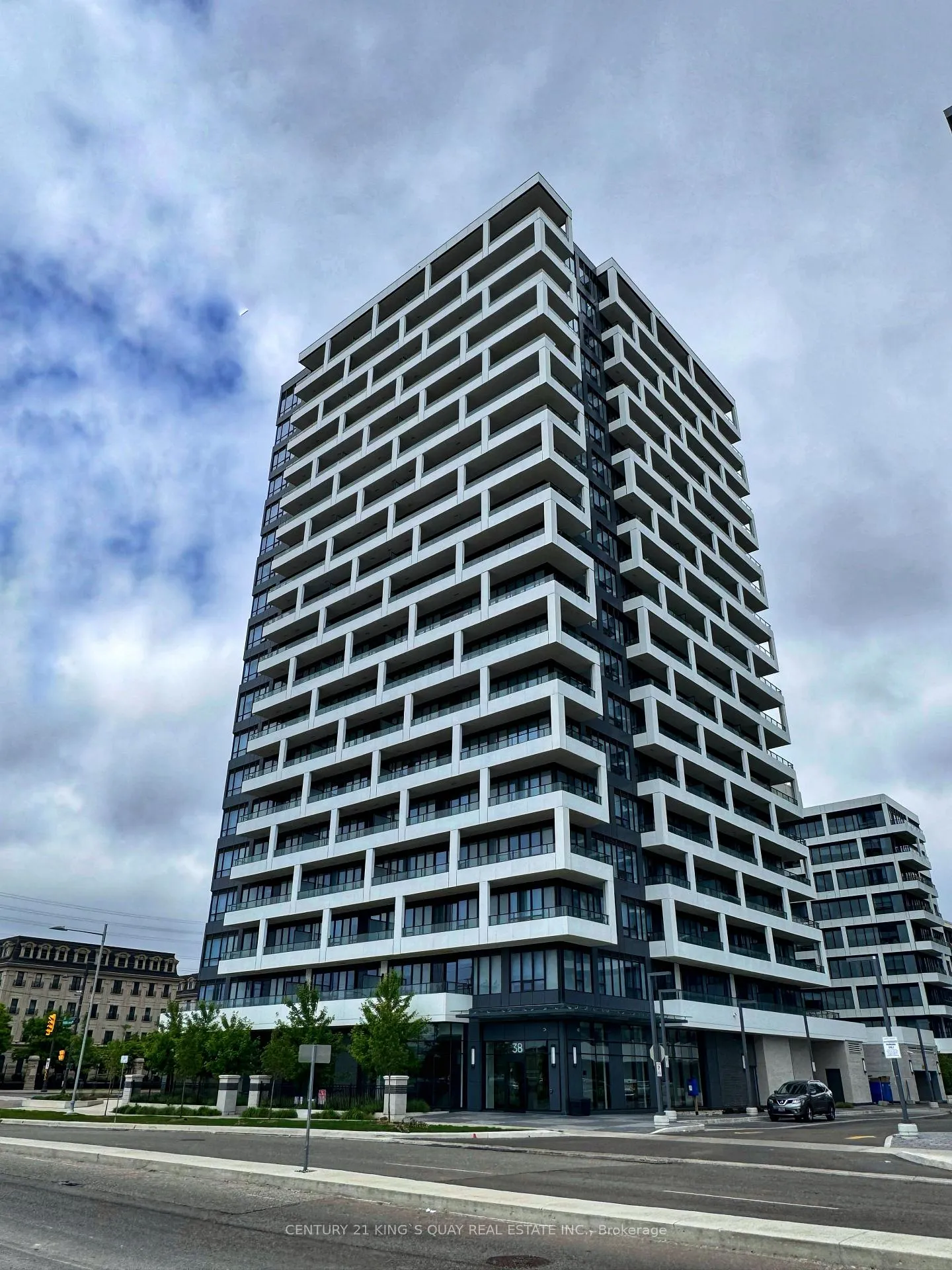 Photo 1 of Unit 331, 38 Waterwalk Drive, Markham, Unionville — HOMEH