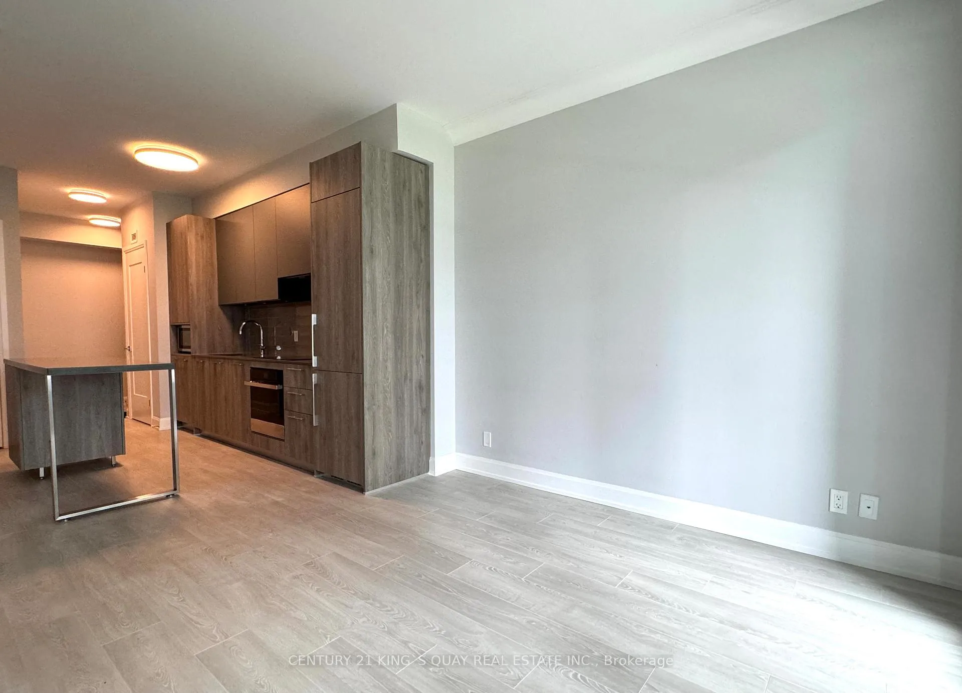 Photo 8 of Unit 331, 38 Waterwalk Drive, Markham, Unionville — HOMEH
