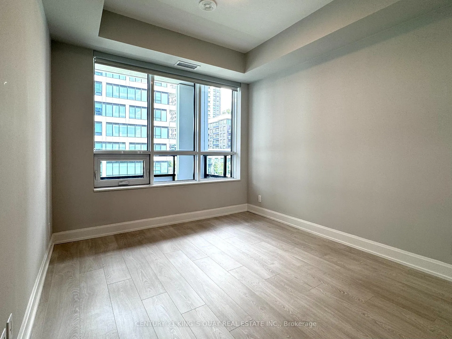 Photo 11 of Unit 331, 38 Waterwalk Drive, Markham, Unionville — HOMEH