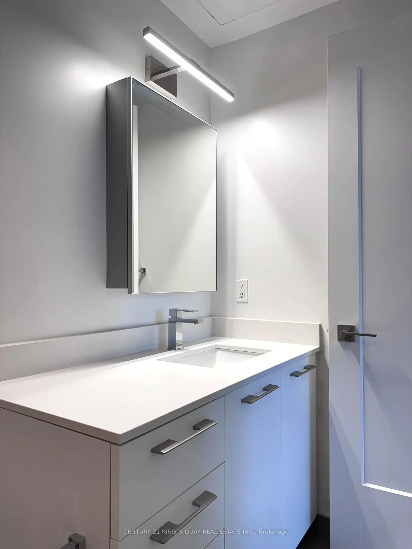 Photo 17 of Unit 331, 38 Waterwalk Drive, Markham, Unionville — HOMEH