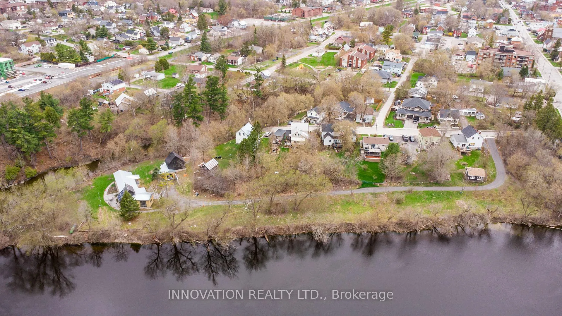 Photo 14 of 56 Thomas Street N, Arnprior, Arnprior — HOMEH
