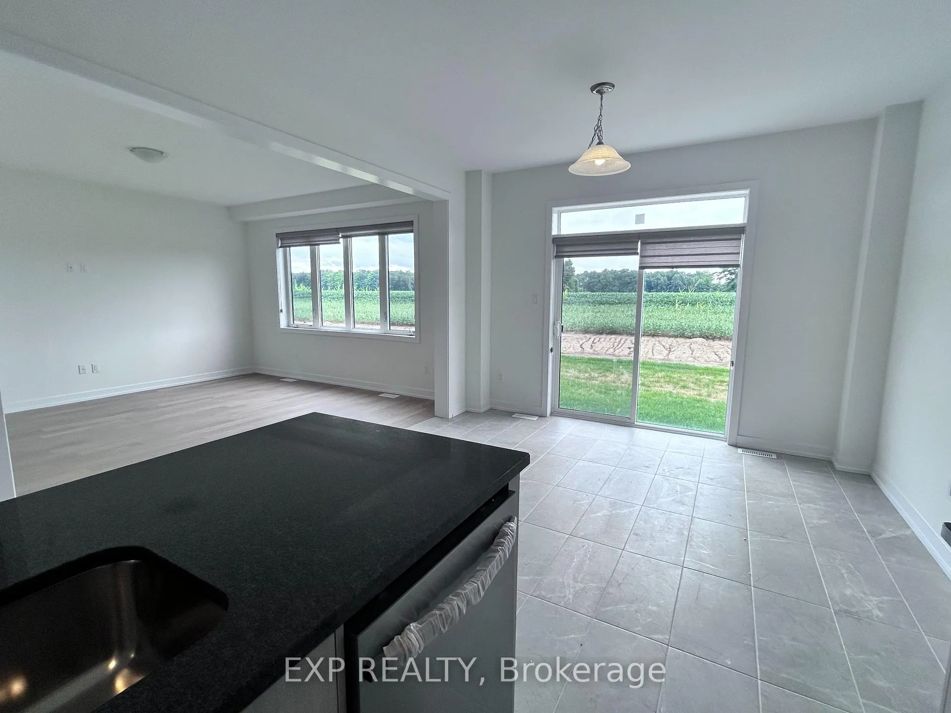 Photo 7 of 51 Monteith Drive, Brantford — HOMEH