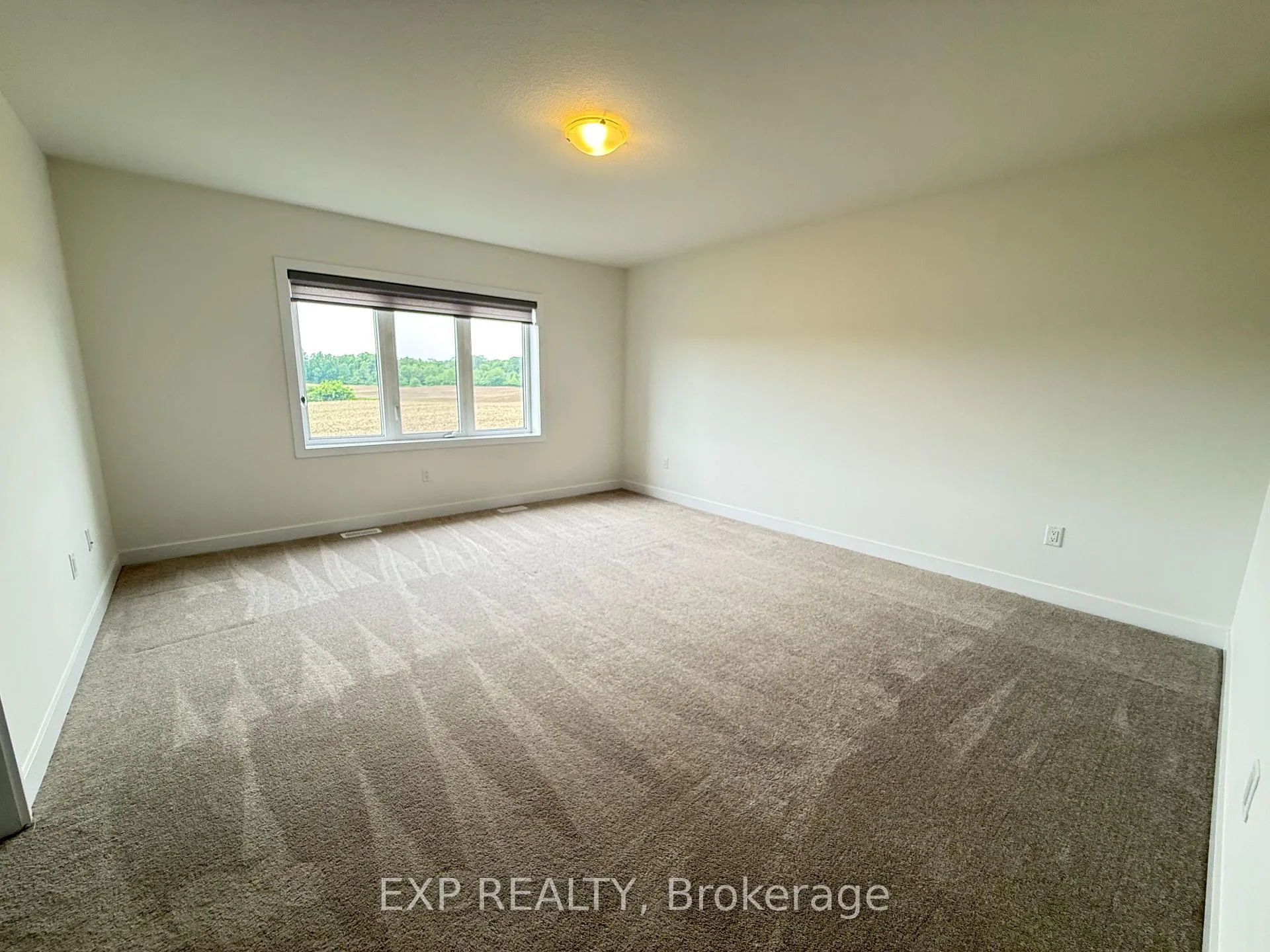 Photo 13 of 51 Monteith Drive, Brantford — HOMEH