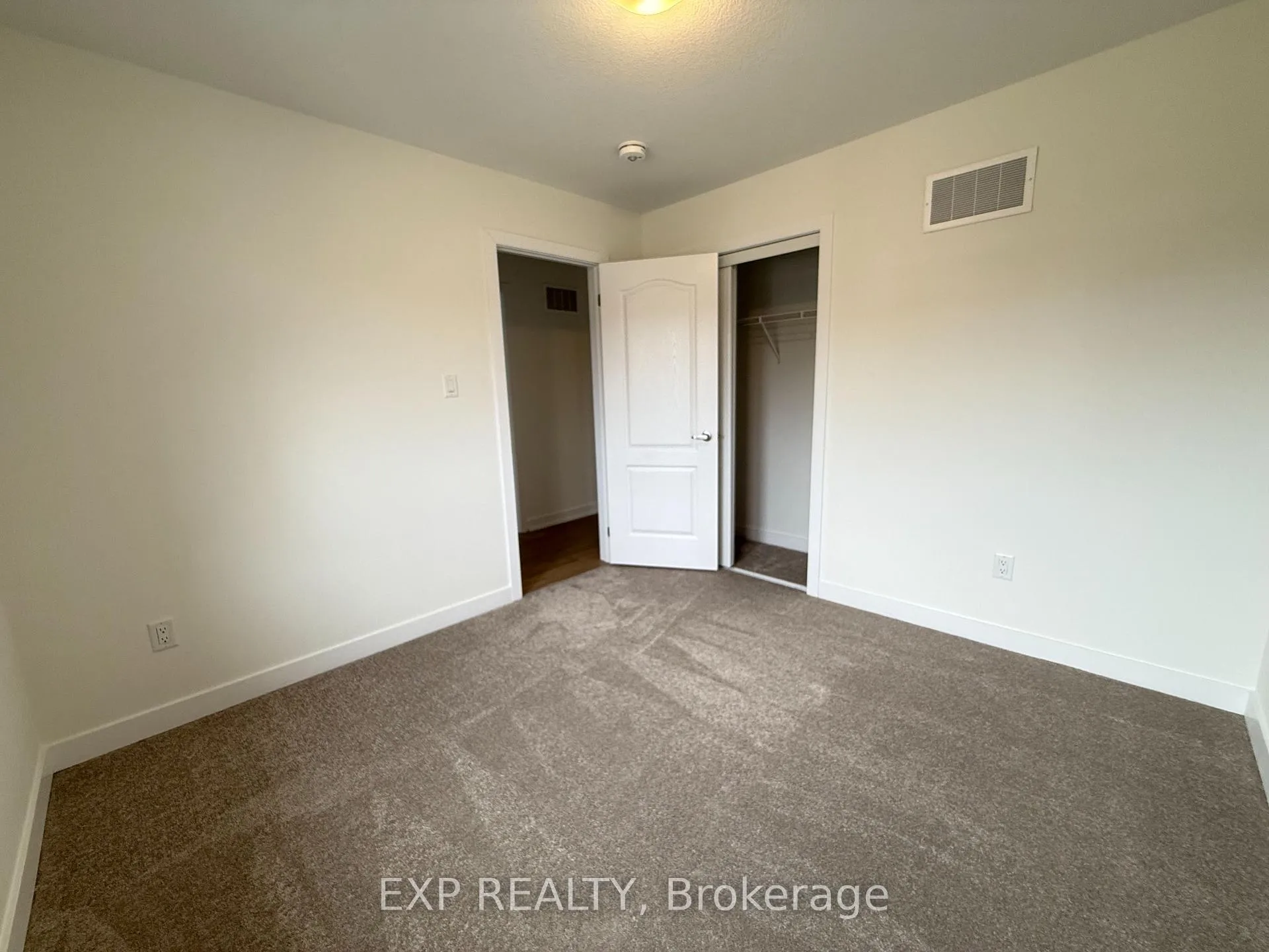 Photo 20 of 51 Monteith Drive, Brantford — HOMEH