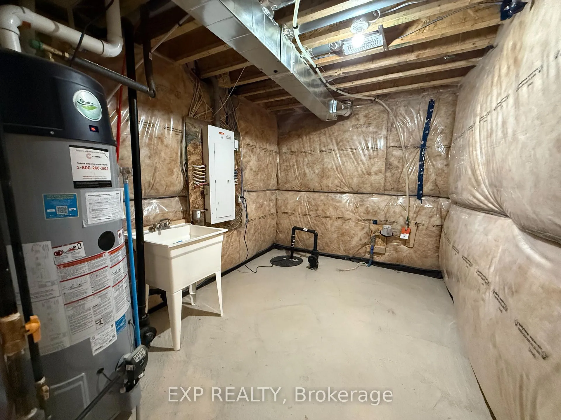 Photo 25 of 51 Monteith Drive, Brantford — HOMEH