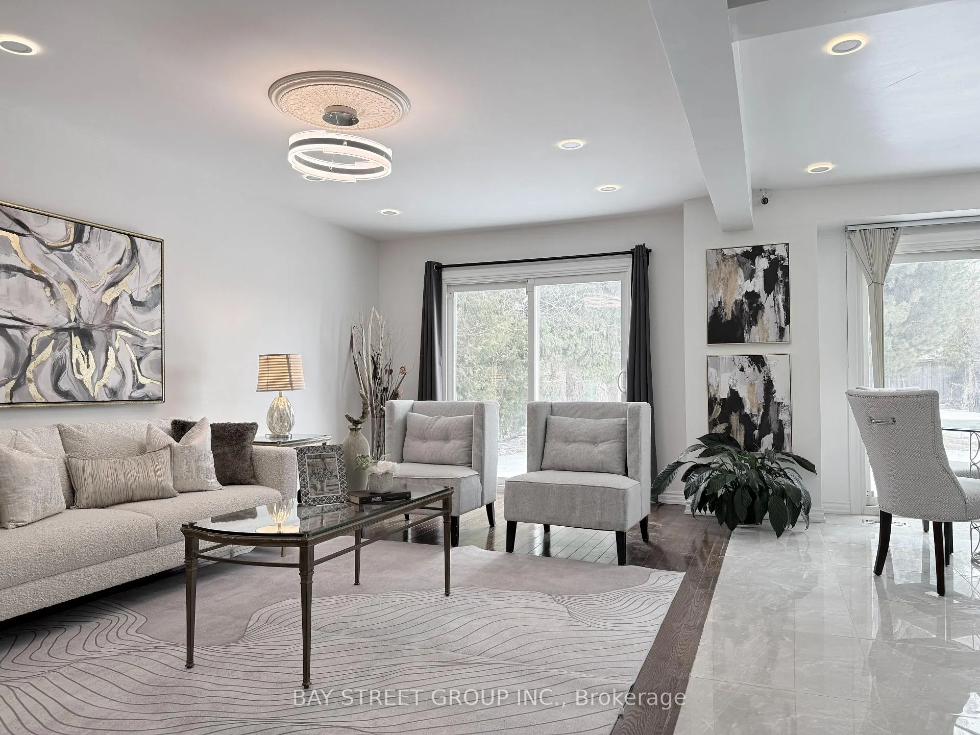 Photo 9 of 212 risebrough Circuit, Markham, Milliken Mills West — HOMEH