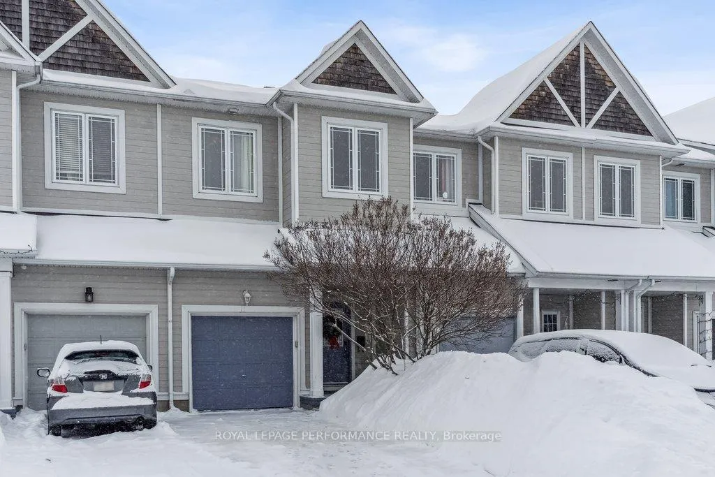 Photo 3 of 223 Catamount Court, Ottawa, Kanata - Emerald Meadows/Trailwest — HOMEH