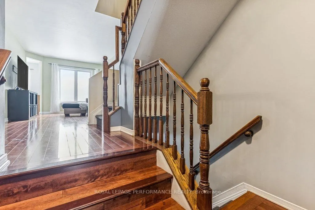 Photo 6 of 223 Catamount Court, Ottawa, Kanata - Emerald Meadows/Trailwest — HOMEH