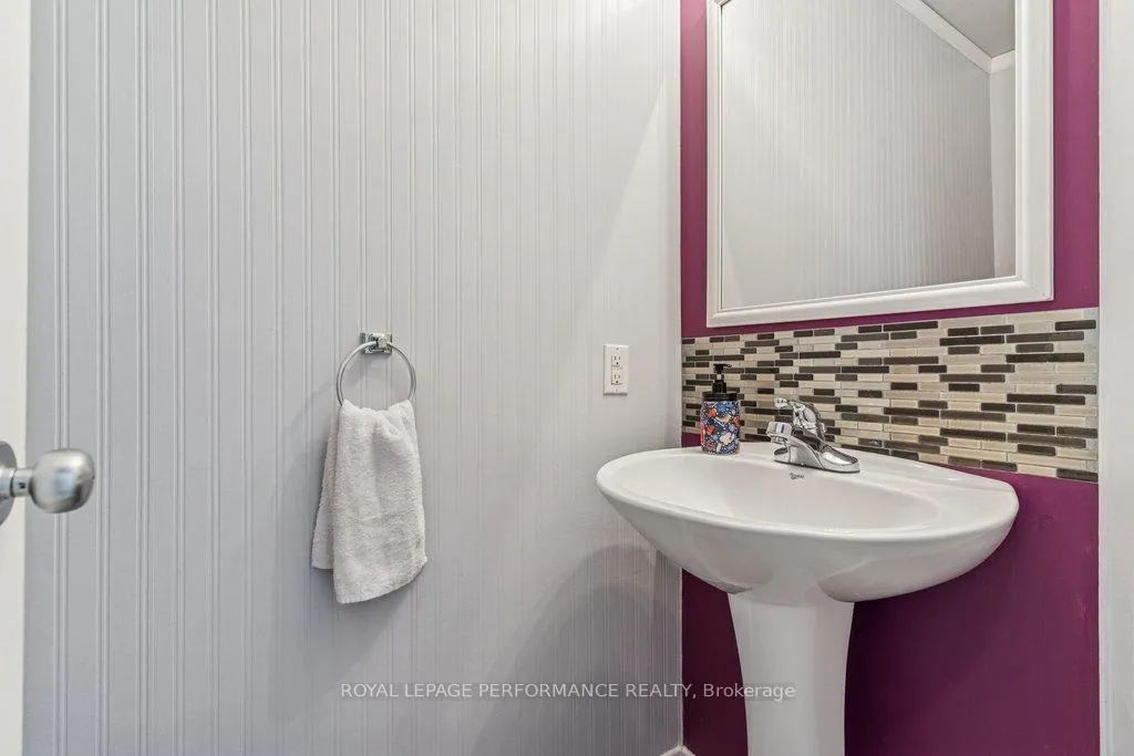 Photo 7 of 223 Catamount Court, Ottawa, Kanata - Emerald Meadows/Trailwest — HOMEH