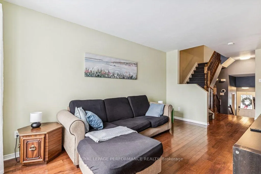 Photo 16 of 223 Catamount Court, Ottawa, Kanata - Emerald Meadows/Trailwest — HOMEH