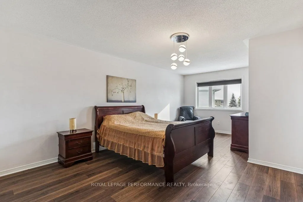 Photo 18 of 223 Catamount Court, Ottawa, Kanata - Emerald Meadows/Trailwest — HOMEH