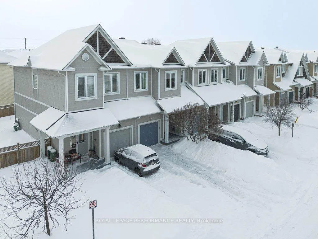 Photo 40 of 223 Catamount Court, Ottawa, Kanata - Emerald Meadows/Trailwest — HOMEH