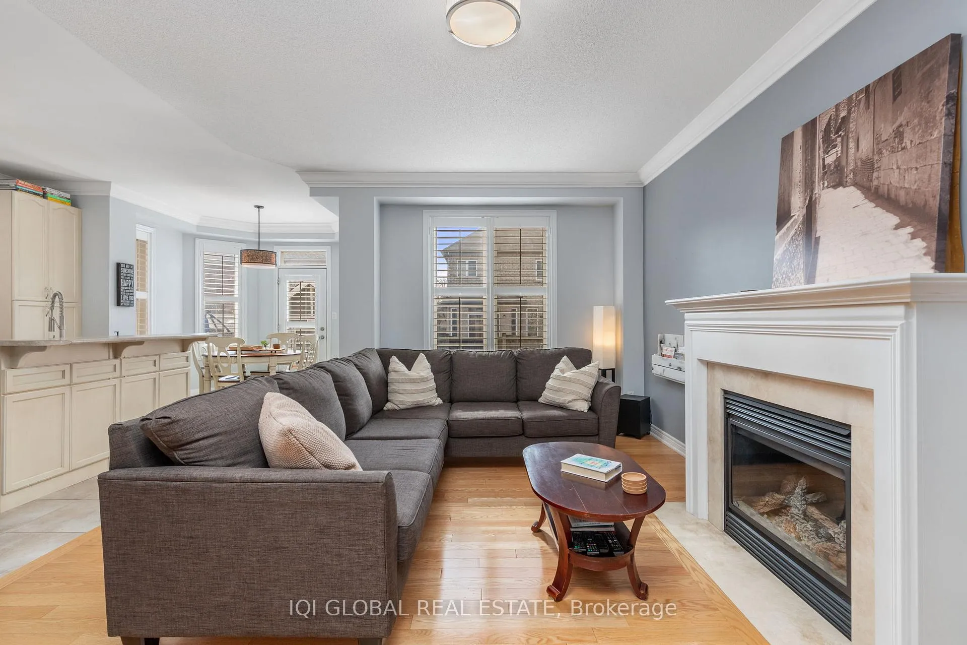 Photo 5 of 2230 Kwinter Road, Oakville, Westmount — HOMEH