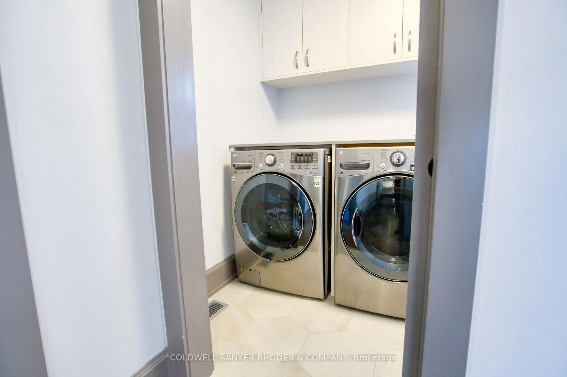 Photo 31 of 379 Crestview Road, Ottawa, Alta Vista/Faircrest Heights — HOMEH