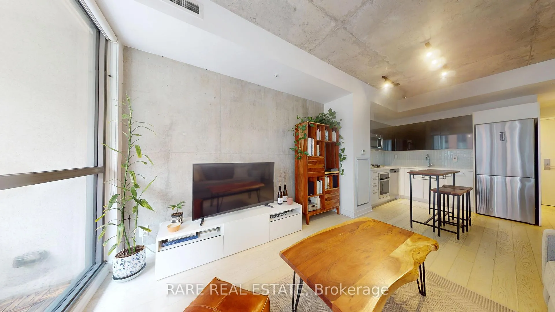 Photo 7 of Unit 421, 39 Brant Street, Toronto, Waterfront Communities — HOMEH