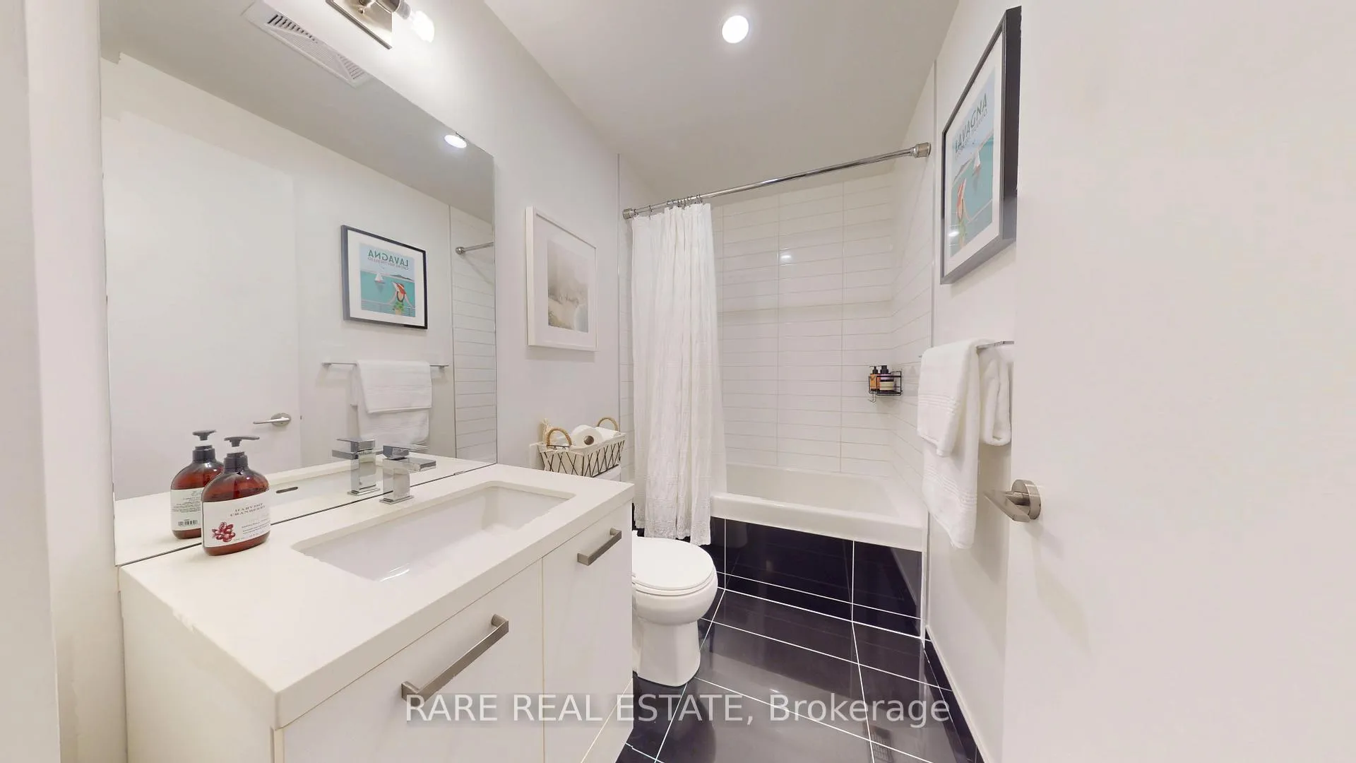 Photo 13 of Unit 421, 39 Brant Street, Toronto, Waterfront Communities — HOMEH