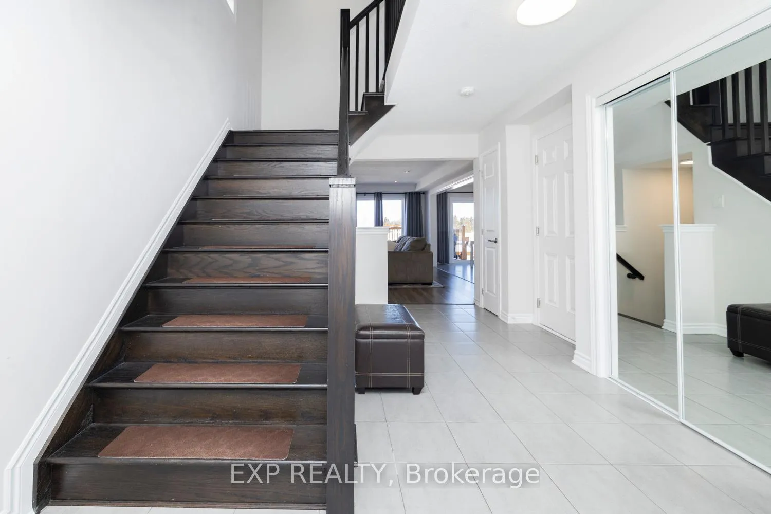 Photo 2 of 161 Cranesbill Road, Ottawa, Kanata - Emerald Meadows/Trailwest — HOMEH