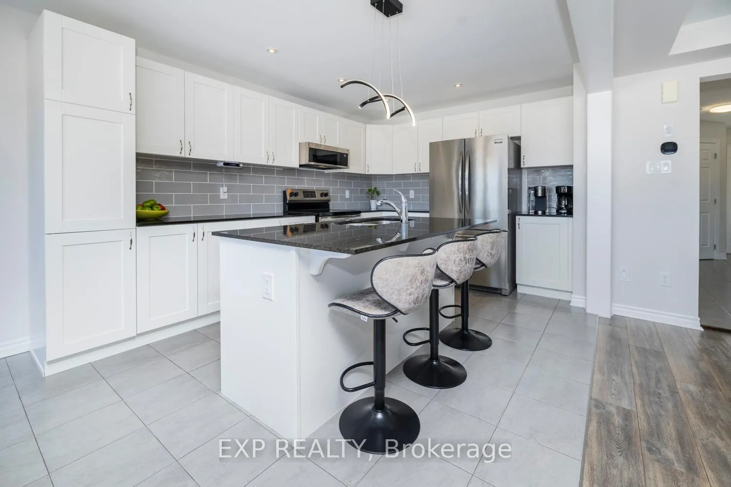 Photo 6 of 161 Cranesbill Road, Ottawa, Kanata - Emerald Meadows/Trailwest — HOMEH