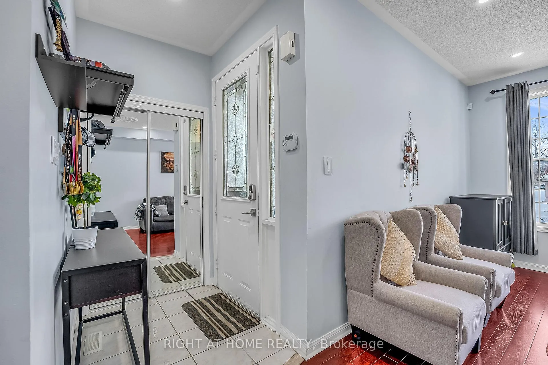 Photo 4 of 89 Cornell Park Avenue, Markham, Cornell — HOMEH