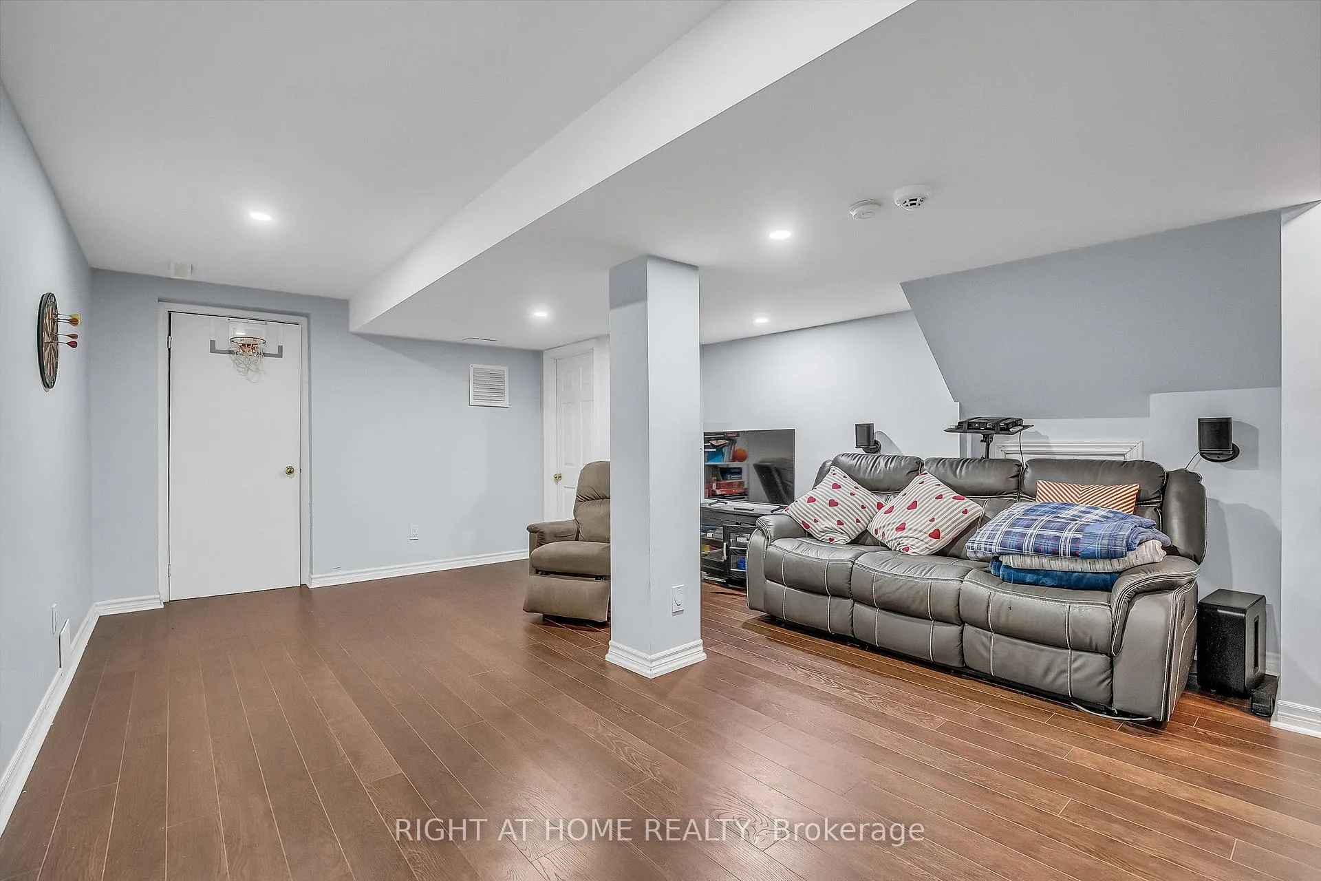 Photo 21 of 89 Cornell Park Avenue, Markham, Cornell — HOMEH