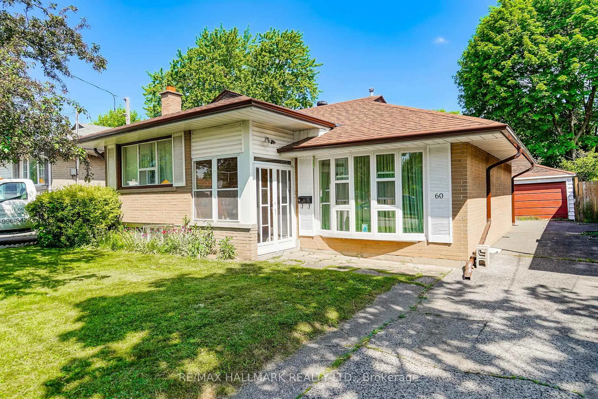 Photo 2 of 60 Vradenberg Drive, Scarborough, Tam O'Shanter-Sullivan — HOMEH