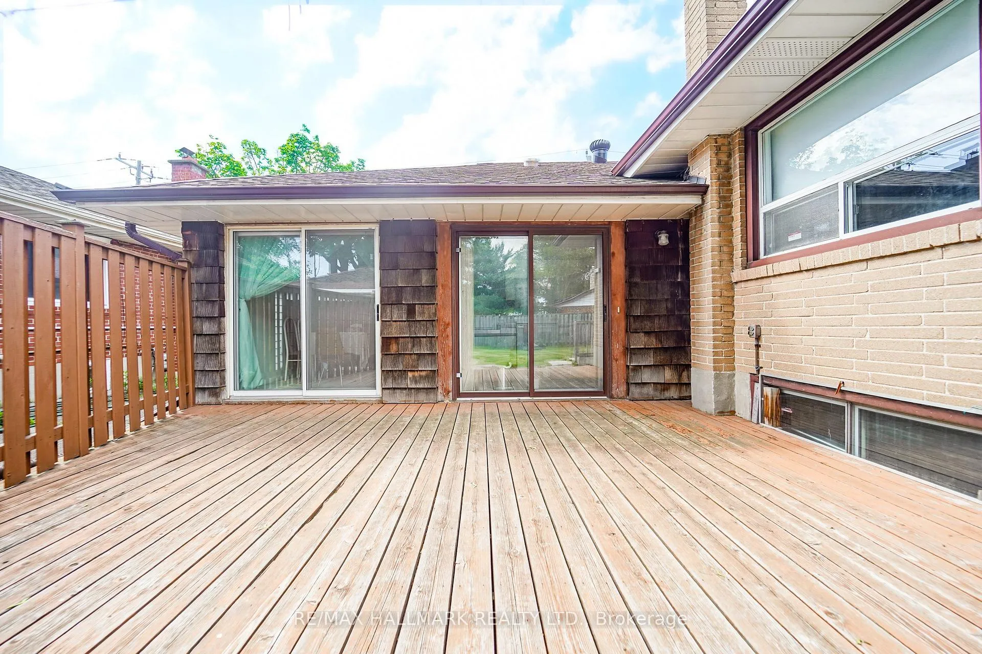 Photo 10 of 60 Vradenberg Drive, Scarborough, Tam O'Shanter-Sullivan — HOMEH