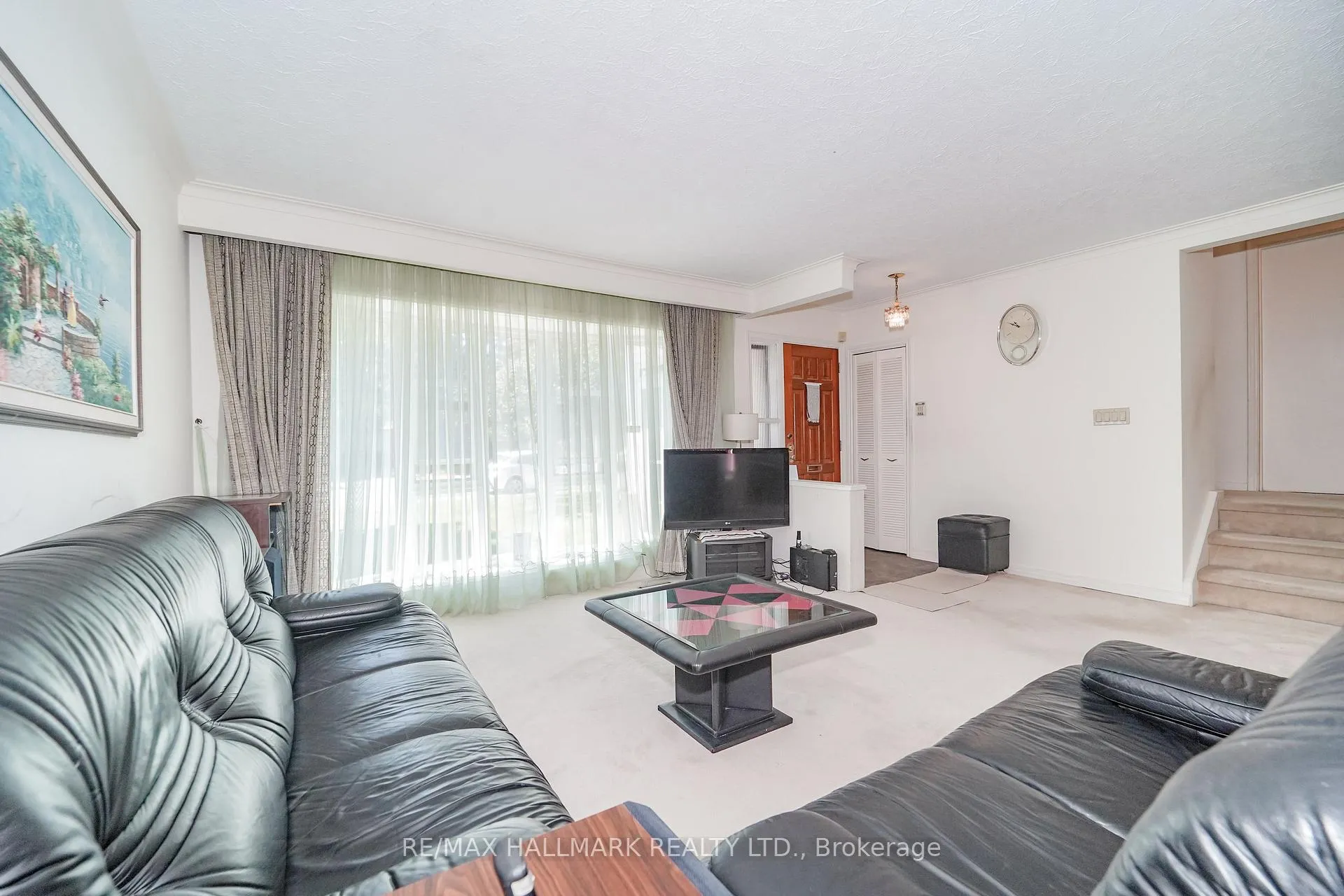 Photo 16 of 60 Vradenberg Drive, Scarborough, Tam O'Shanter-Sullivan — HOMEH