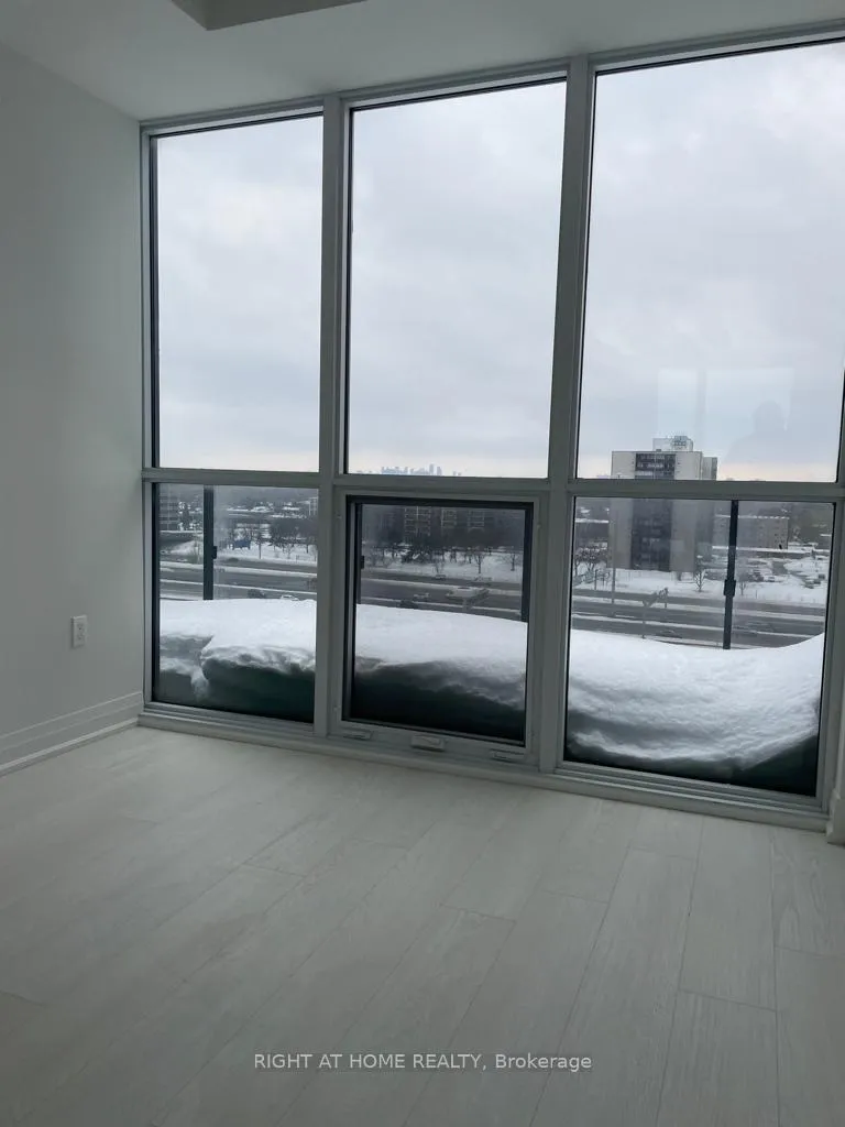 Photo 4 of Unit 1003, 10 Gibbs Road, Etobicoke, Islington-City Centre West — HOMEH