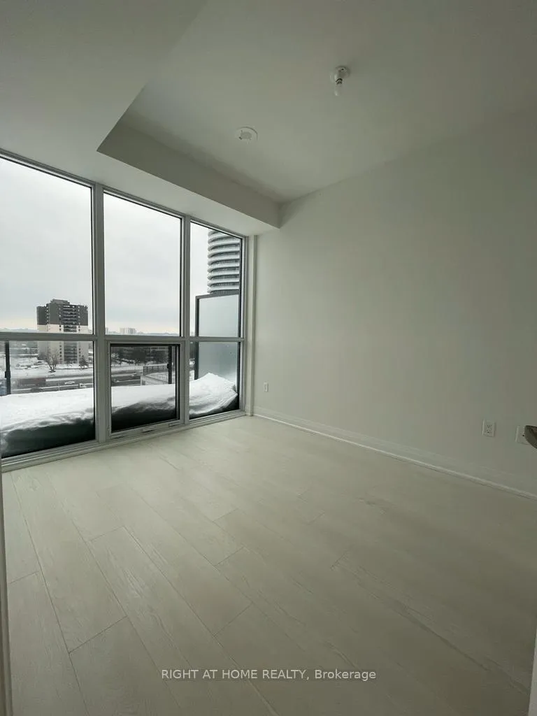 Photo 6 of Unit 1003, 10 Gibbs Road, Etobicoke, Islington-City Centre West — HOMEH