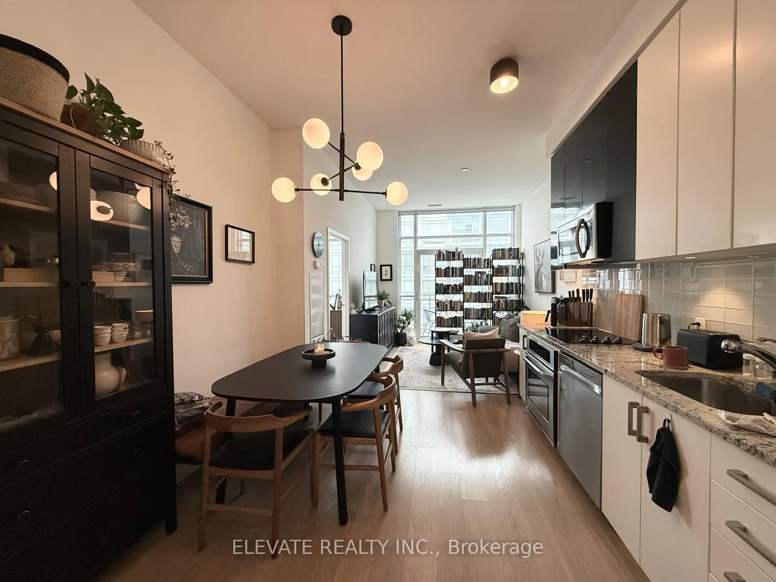 Photo 7 of Unit 3311, 98 Lillian Street, Toronto, Mount Pleasant West — HOMEH
