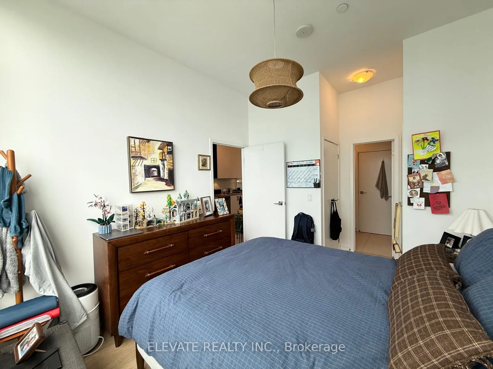 Photo 10 of Unit 3311, 98 Lillian Street, Toronto, Mount Pleasant West — HOMEH