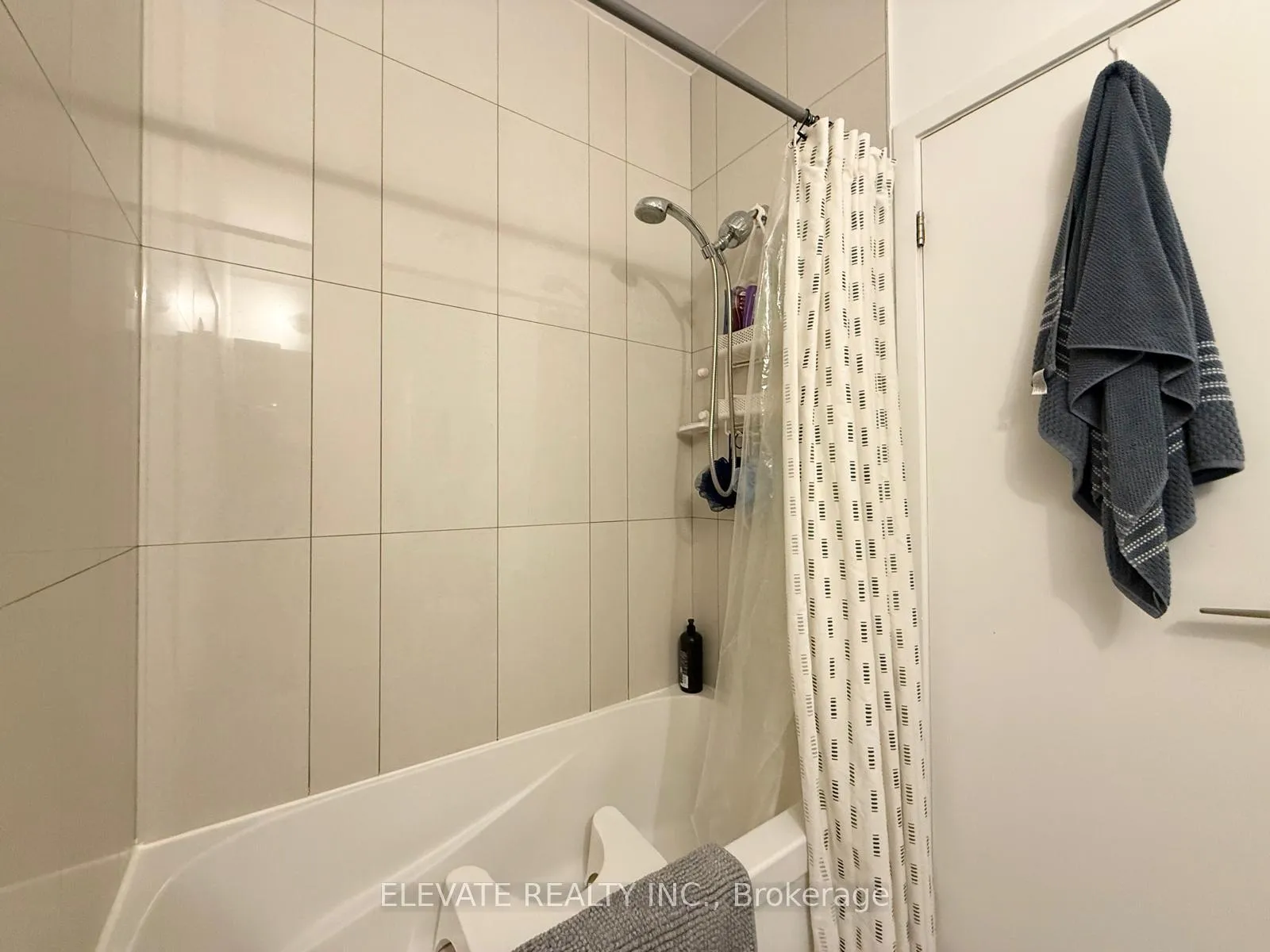 Photo 13 of Unit 3311, 98 Lillian Street, Toronto, Mount Pleasant West — HOMEH