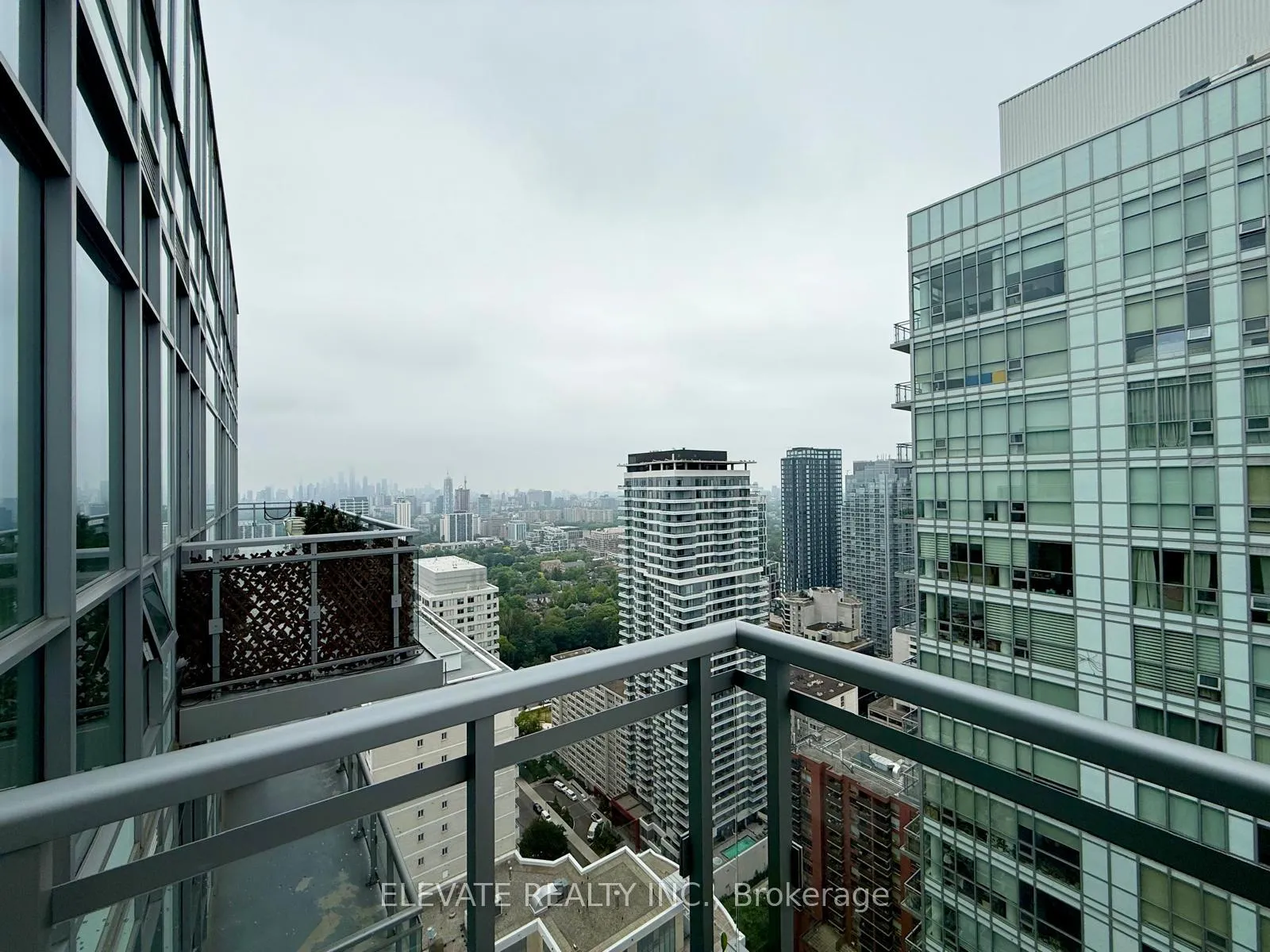 Photo 20 of Unit 3311, 98 Lillian Street, Toronto, Mount Pleasant West — HOMEH