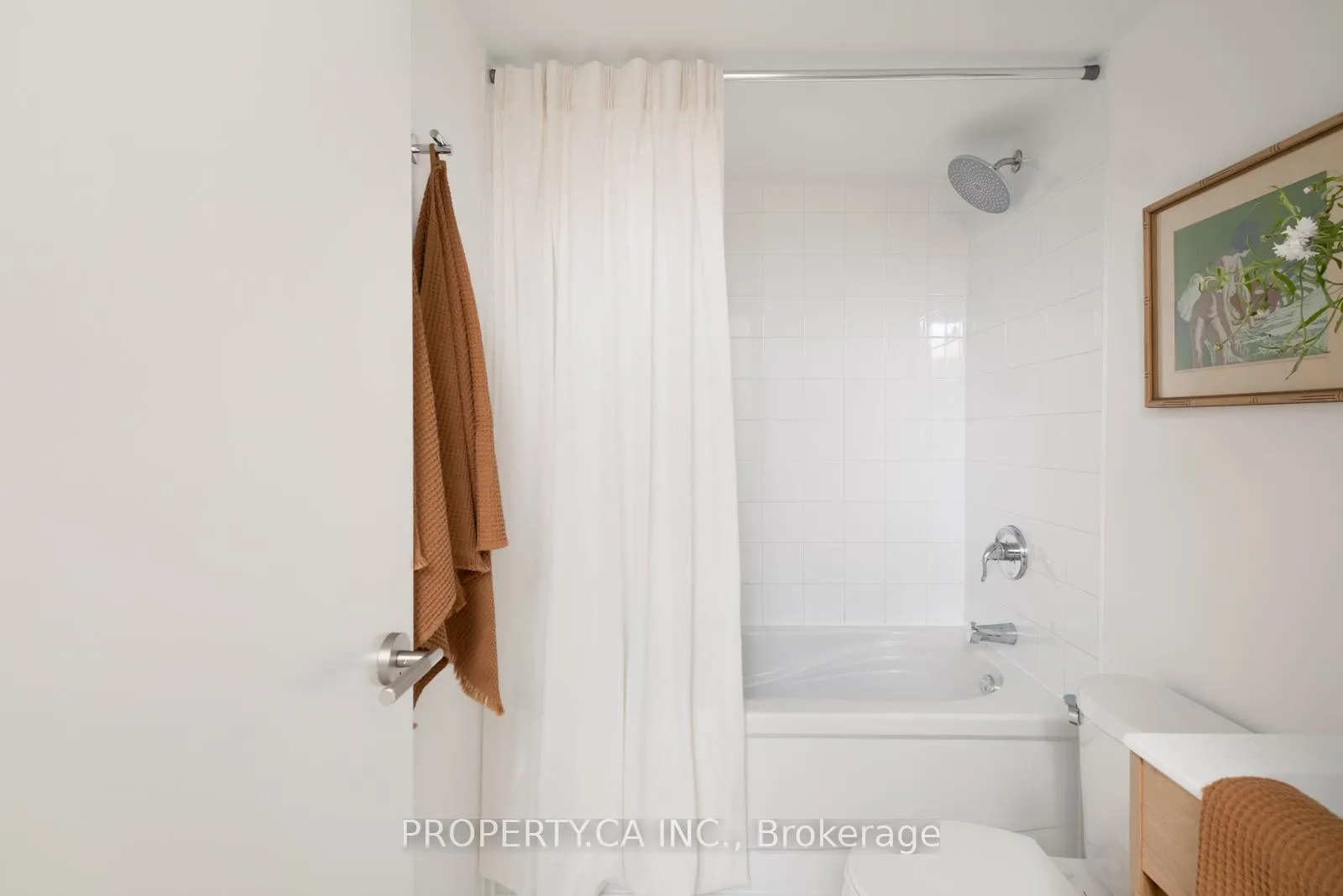 Photo 15 of Unit 214, 816 Lansdowne Avenue, Toronto, Dovercourt-Wallace Emerson-Junction — HOMEH