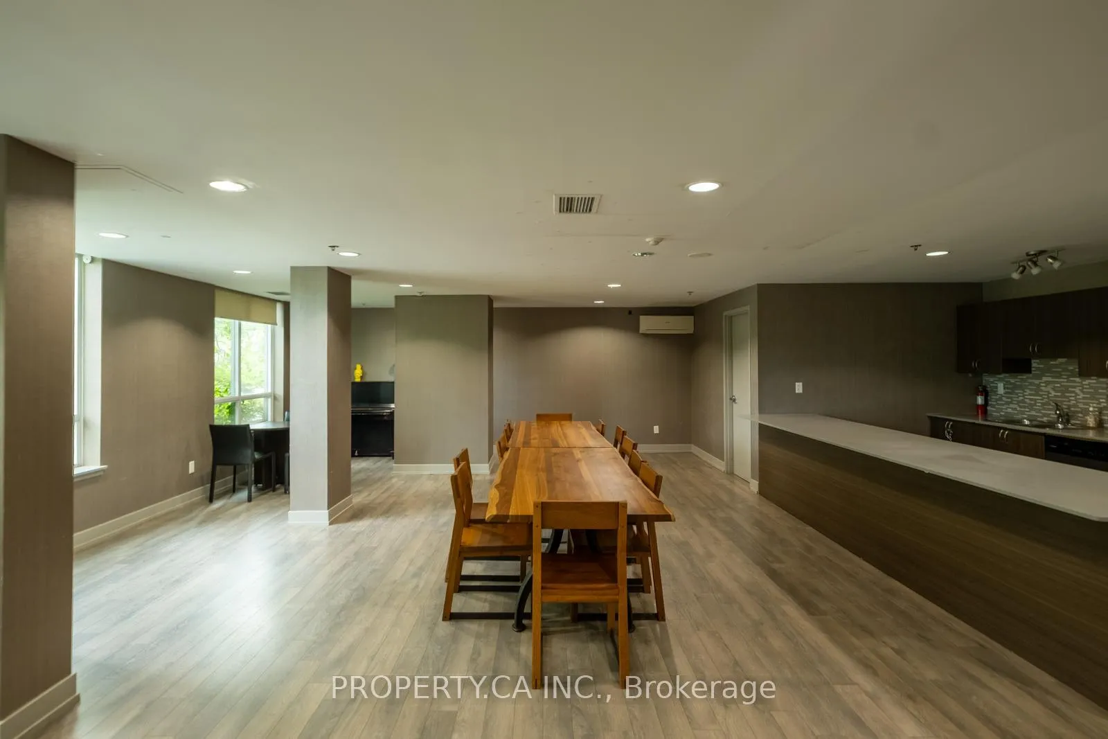 Photo 26 of Unit 214, 816 Lansdowne Avenue, Toronto, Dovercourt-Wallace Emerson-Junction — HOMEH