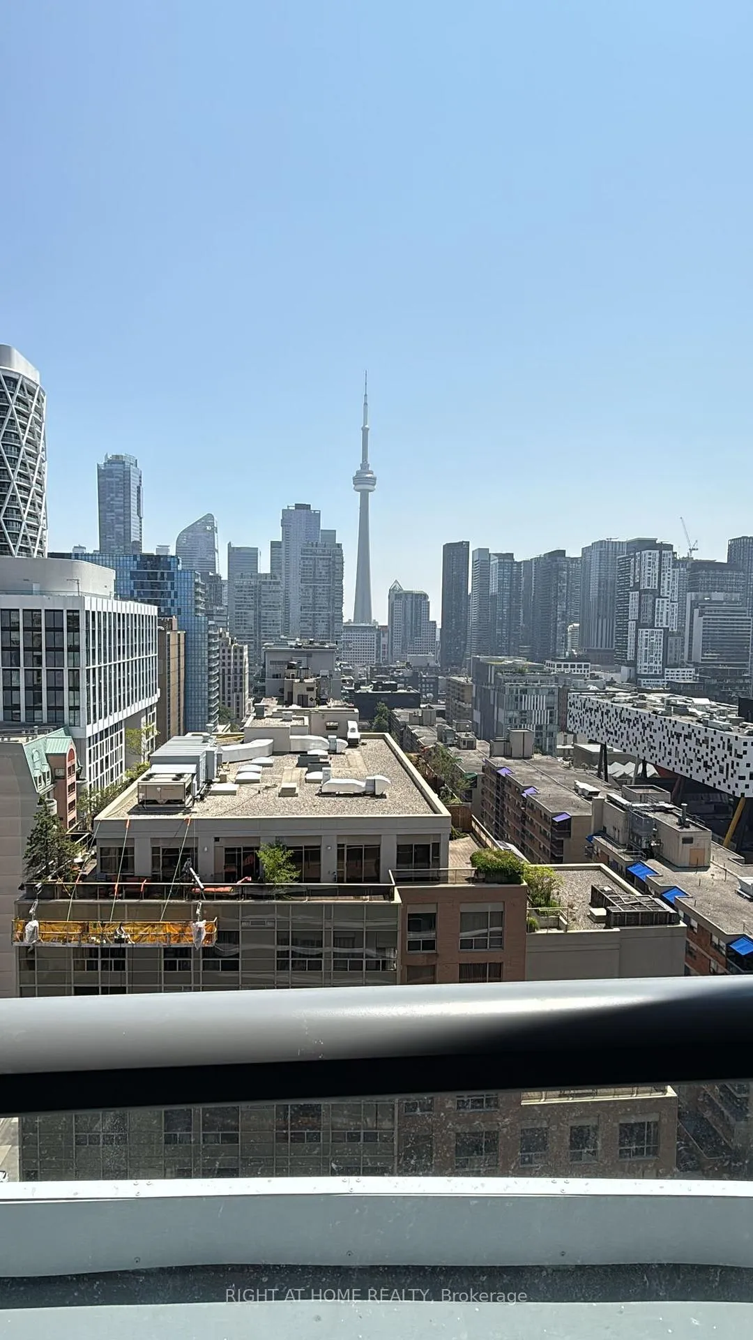 Photo 2 of Unit 1706, 280 Dundas Street W, Toronto, Kensington-Chinatown — HOMEH