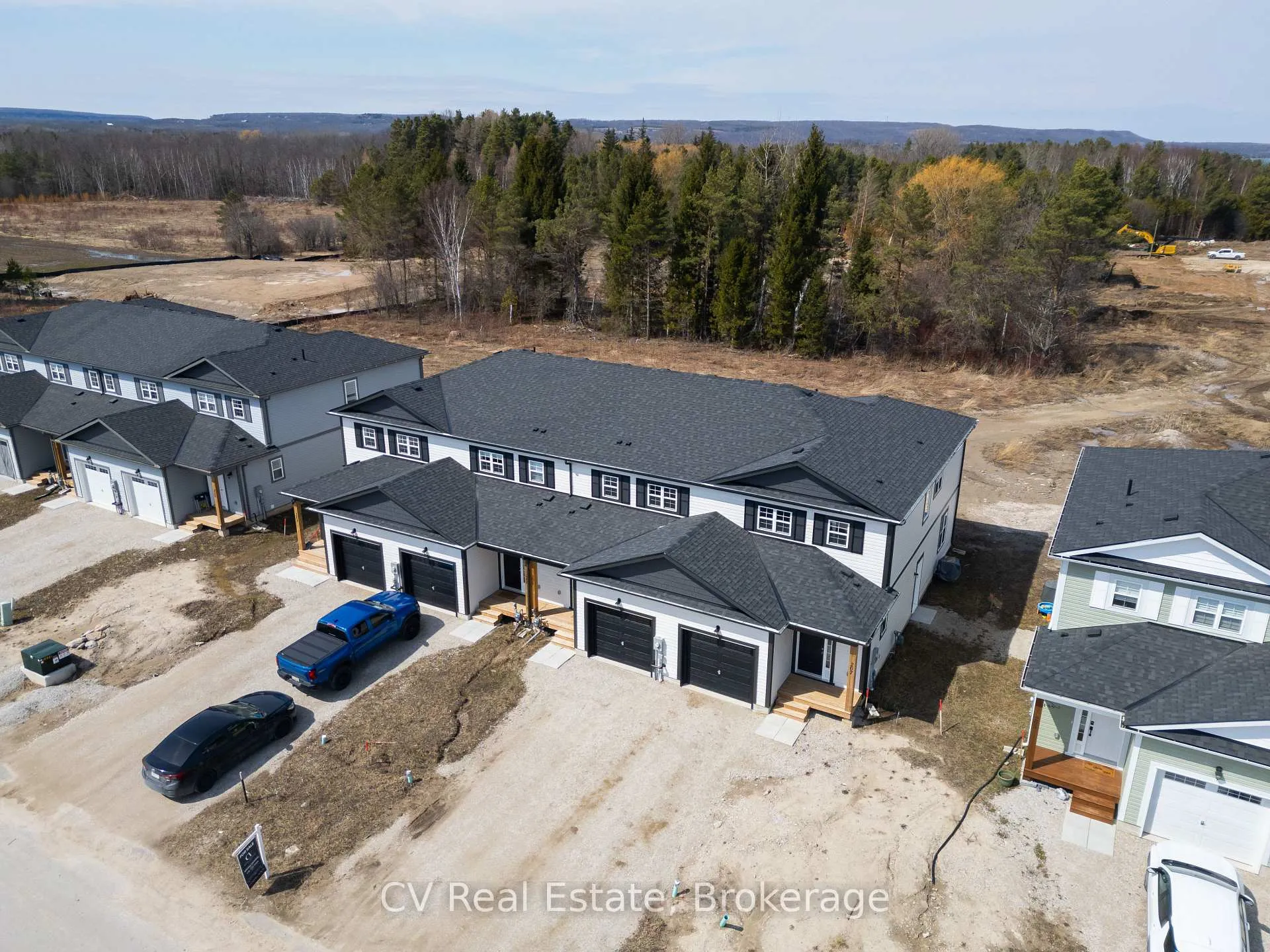 Photo 2 of 209 Equality Drive, Meaford — HOMEH
